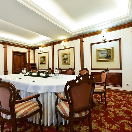 Hotel Belvedere Брэила Экстерьер фото