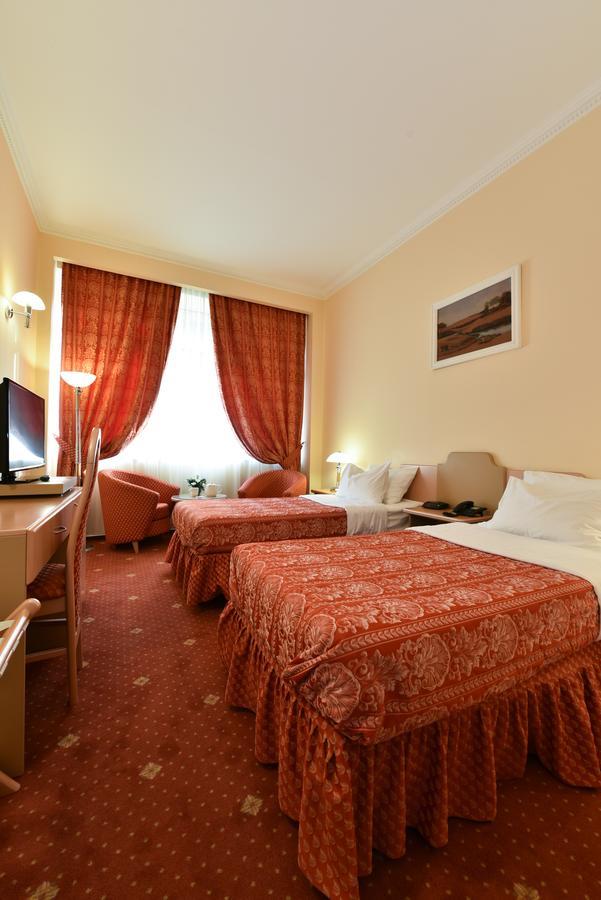 Hotel Belvedere Брэила Экстерьер фото